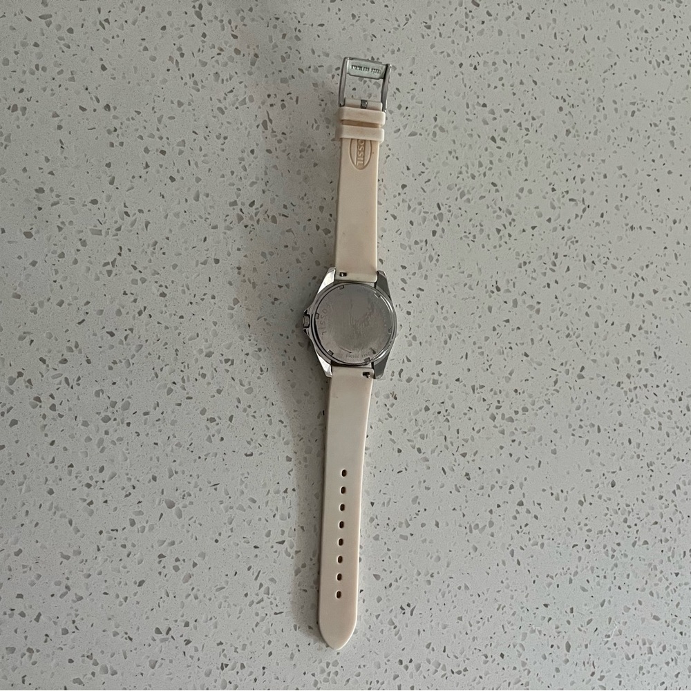 Fossil Watch - Picture 4 of 4